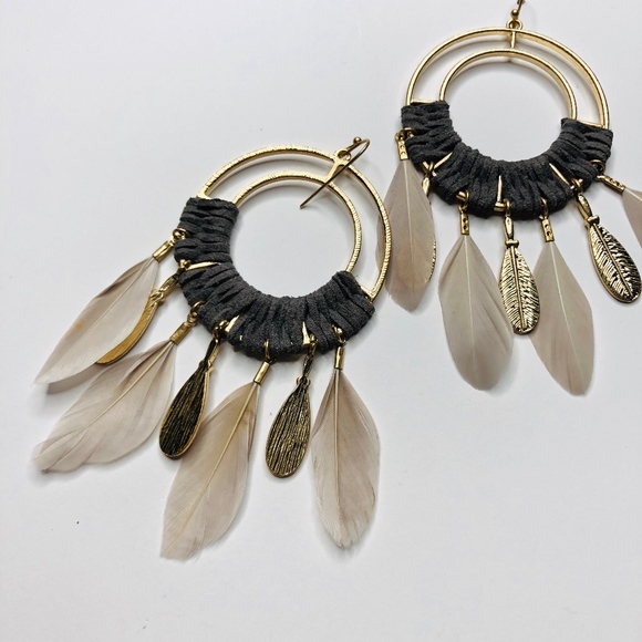Lindsey Boho Dream Feather Leather Wrapped Earring - Picture 3 of 4